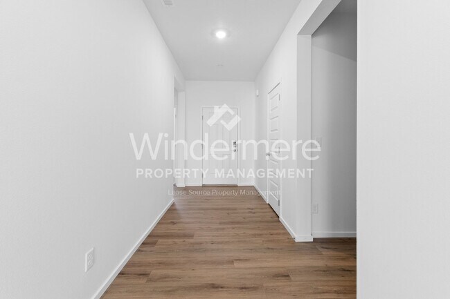 Building Photo - **September** New 3-Bedroom Home In Eagle Ridge