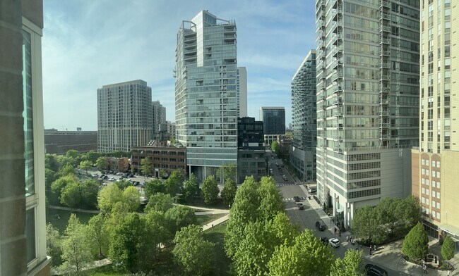 Living Room View - 600 N Kingsbury St