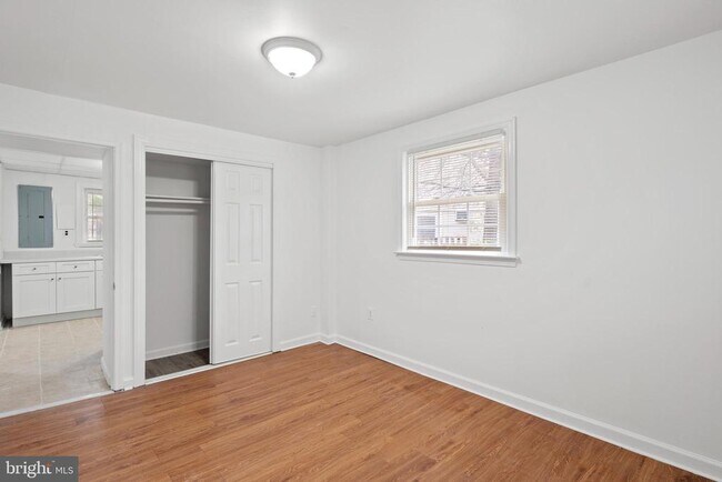 Building Photo - 7515 Pleasant Way
