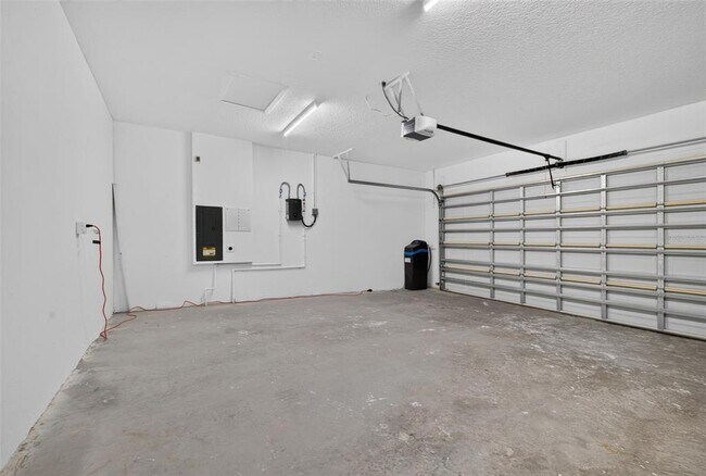 Building Photo - 6336 Chorus Dr