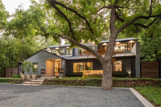 Building Photo - 4280 Shorecrest Dr