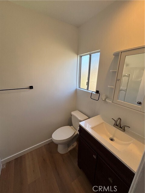 Building Photo - 646 W Belmont St