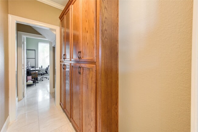 Building Photo - 5942 Sagamore Bay Ln