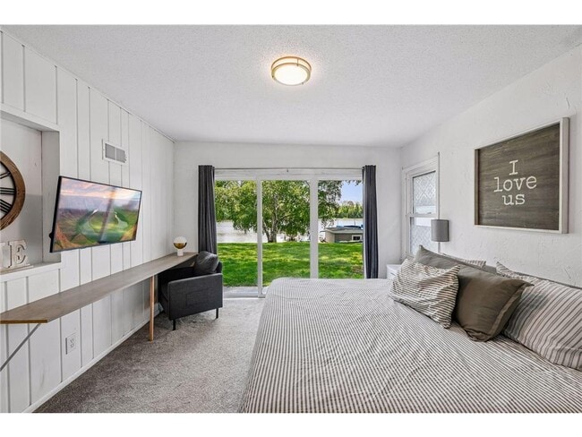 Building Photo - 5636 Twin Lake Terrace N