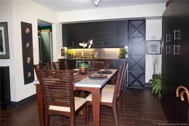 Building Photo - 3792 NE Ocean Blvd