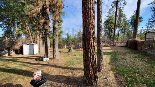 Building Photo - Charming Garden Springs Home