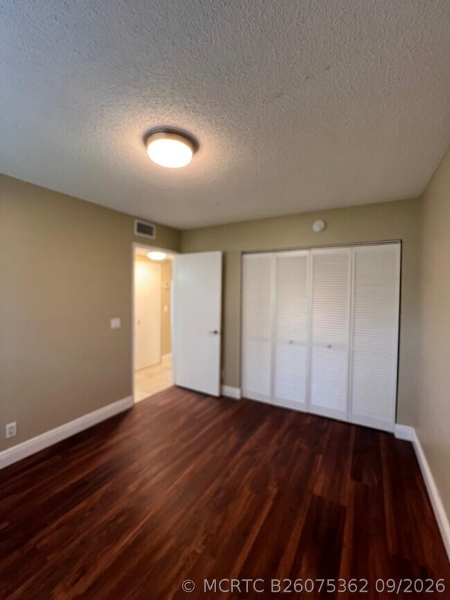 Building Photo - 1520 Windorah Way