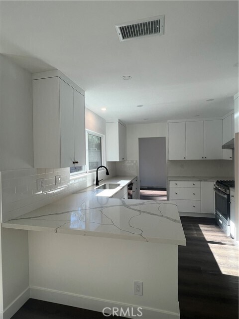 Building Photo - 2936 Briarwood Dr