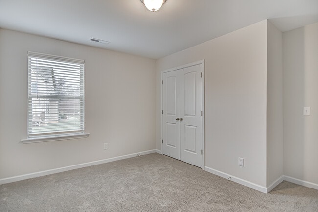 Building Photo - 3309 Ardmore St