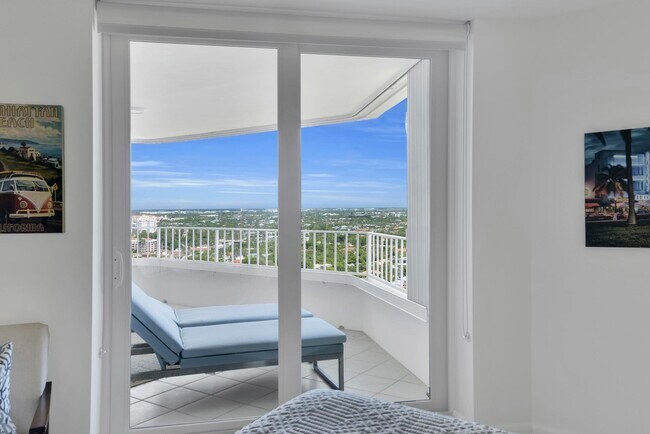 Building Photo - 500 S Ocean Blvd