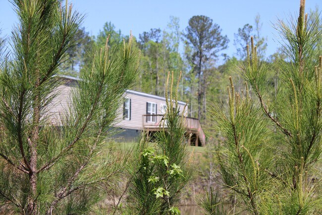 Building Photo - 818 W Grantville Rd