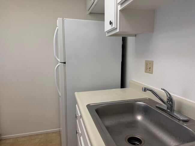 Building Photo - 6172 Peoria Dr