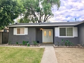 Building Photo - 4 BED 3 BATH BEAUTIFUL HOME!!!