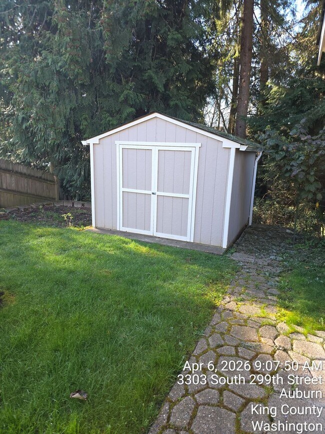 Building Photo - Auburn west hill - 4 bedroom & 3 bathroom well maintained home.  Available NOW!!