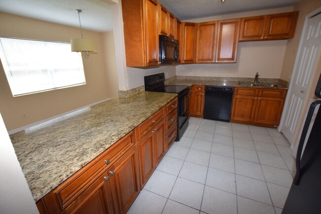Building Photo - 2401 Barley Club Ct