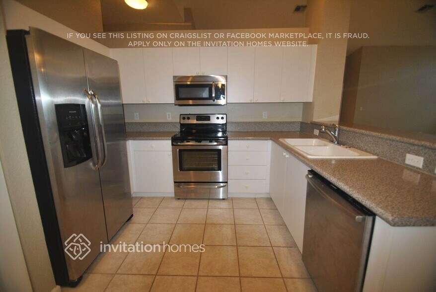 Building Photo - 3900 Majestic Palm Way