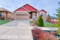 Building Photo - Stunning 4 Bed, 3 Bath Home in Gated 5-Mil...