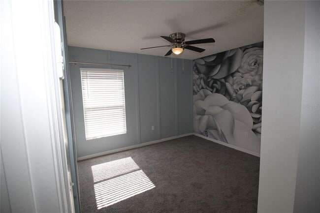 Building Photo - 136 Bayswater Ln