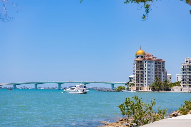 Building Photo - 1770 Benjamin Franklin Dr