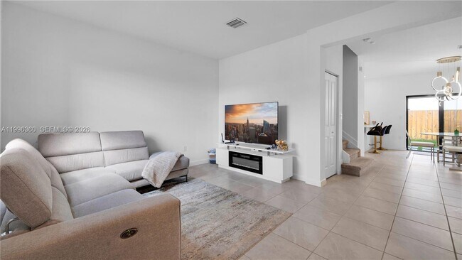 Building Photo - 11851 SW 246 Terrace