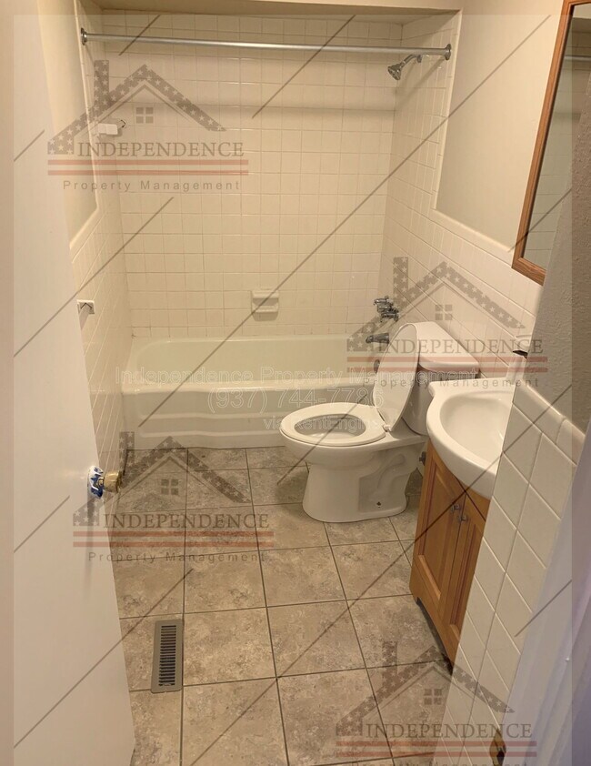 Building Photo - 470 Burman Ave