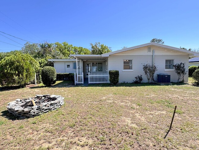 Building Photo - 2-Bedroom, 2-Bathroom Home Near Lake Starr