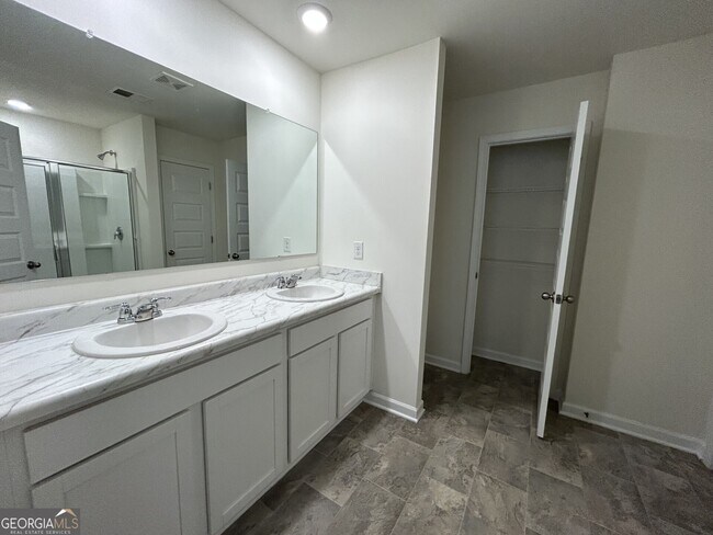 Building Photo - 1413 Barzona Wy