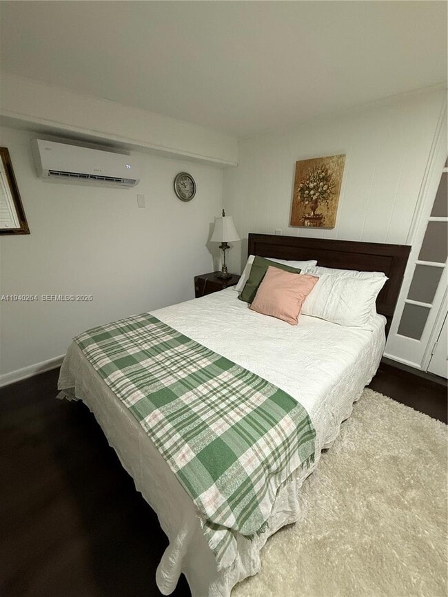 Building Photo - 2036 NE 21st Ave