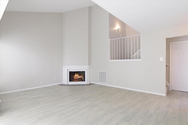 Building Photo - 10254 Bridgeland Ln