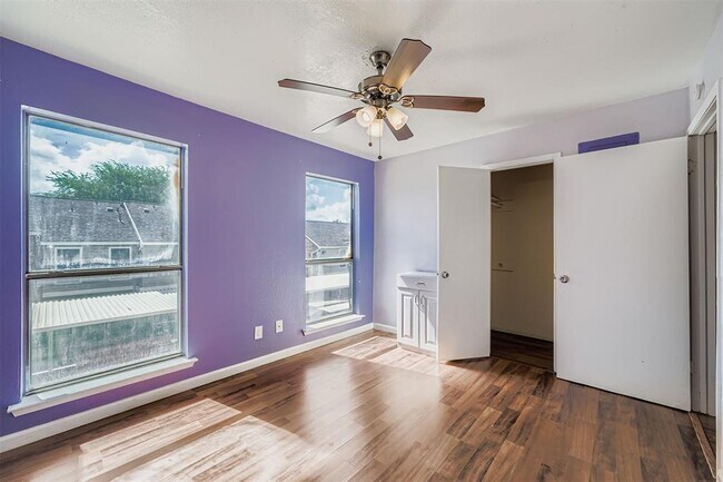 Building Photo - 2018 W Rundberg Ln