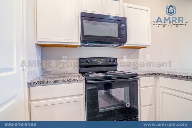 Building Photo - 2118 Langford Ave