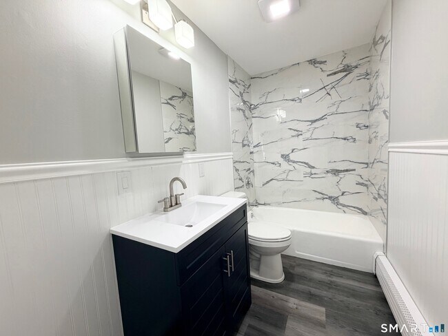 Building Photo - 161 W Spring St