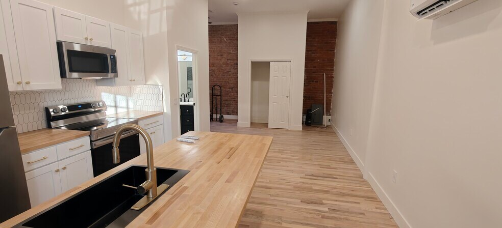 Building Photo - 4204 Williamson Pl