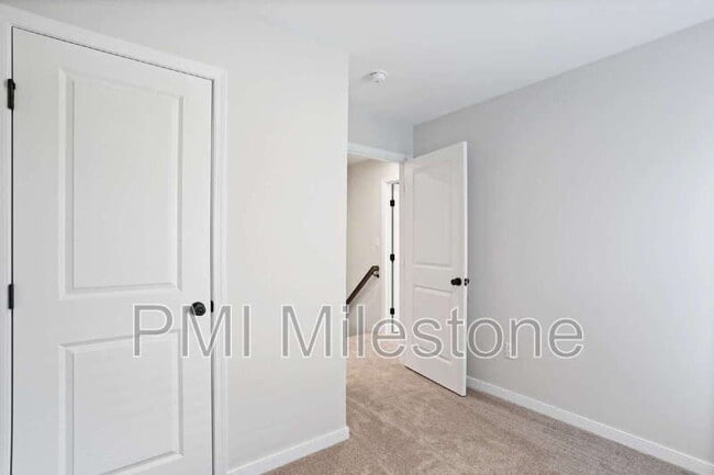 Building Photo - 530 N 3rd St