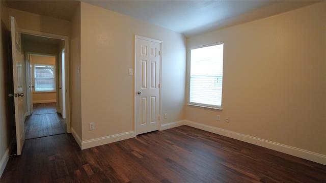 Building Photo - 2024 Wildwood Dr