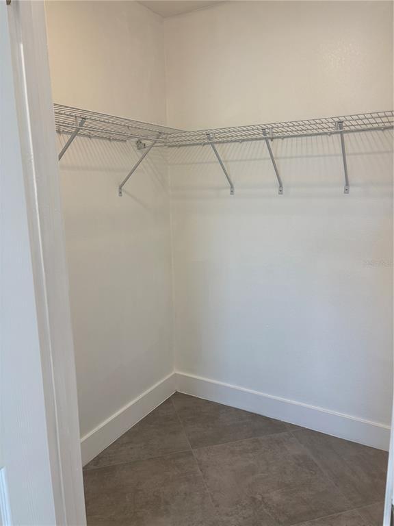 Building Photo - 5815 Erin Ln S