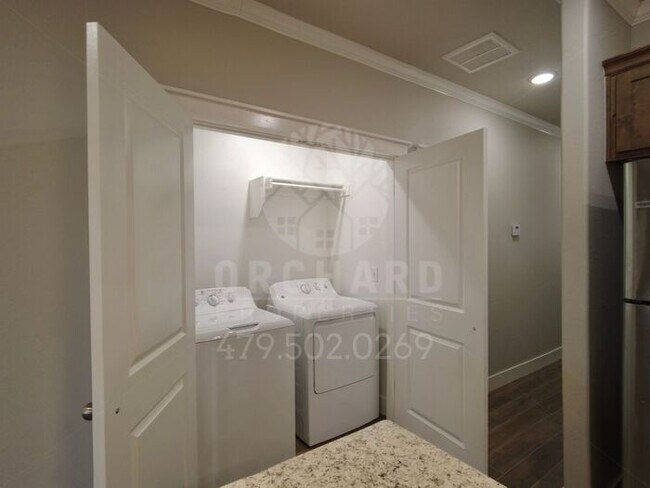 Building Photo - EP 6 | Townhome with Garage in Siloam Springs!