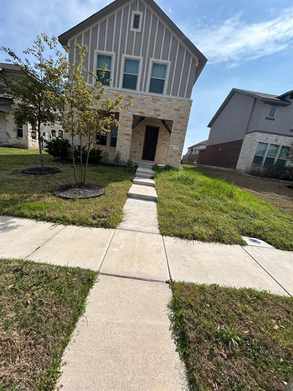 Building Photo - 2917 Harvester Ln