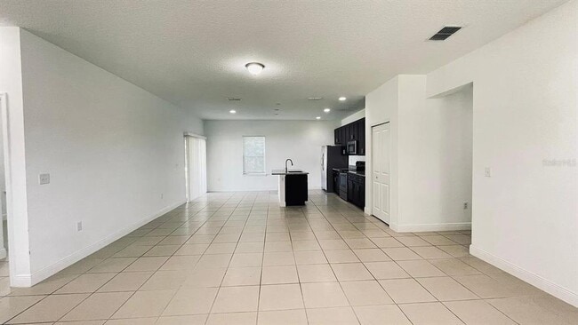 Building Photo - 1649 Gayle Ridge Dr