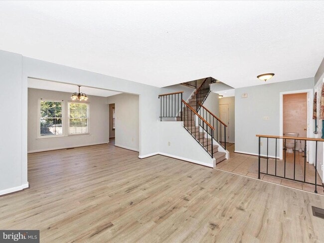 Building Photo - 408 Willow Hill Pl