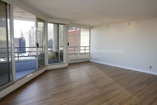 Building Photo - 2125 1st Ave