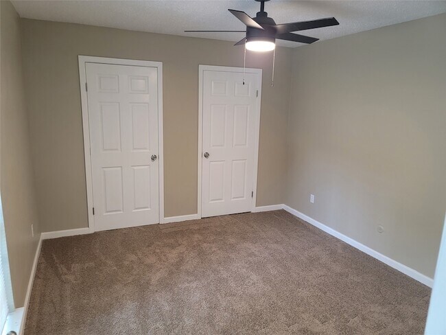 Building Photo - 4630 Country Creek Dr