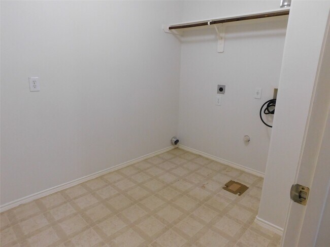 Building Photo - 19130 Yaupon Ranch Dr