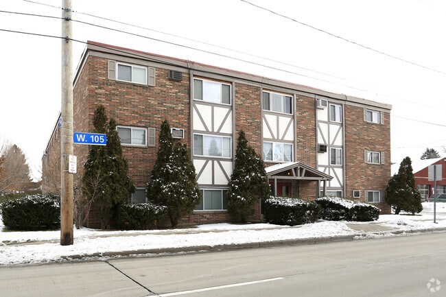 Primary Photo - 3511 W 105th St