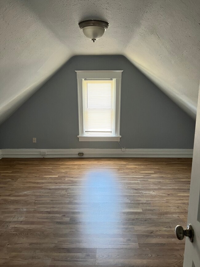 Building Photo - 1163 Homeside Ave