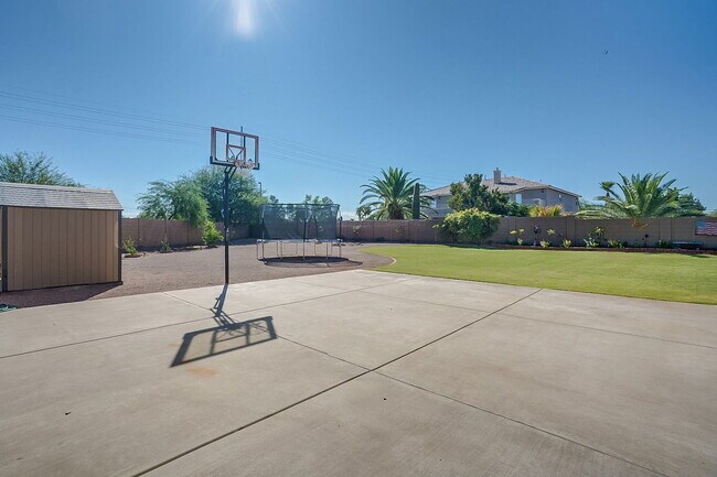 Building Photo - 7543 E Kael Cir