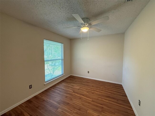 Building Photo - 4520 Depew Ave
