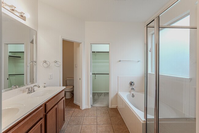 Building Photo - 25507 Marmite Dr