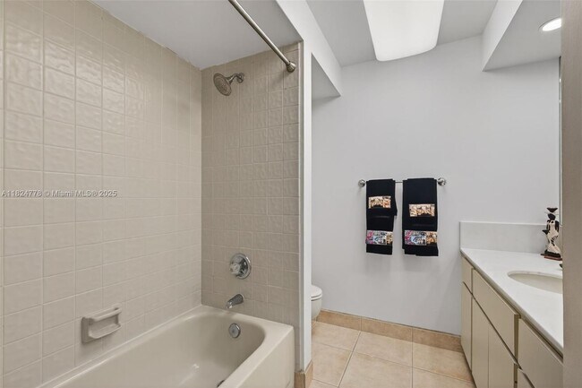 Building Photo - 312 Brackenwood Cir