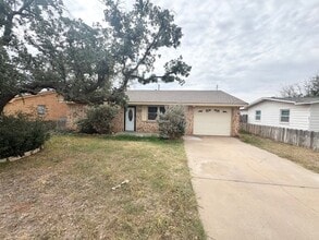 Building Photo - Cozy 3/1.5 Ready To Rent ASAP